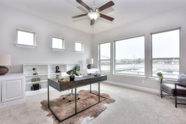 921 Wolcott DR, Leander, TX 78641