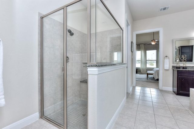 921 Wolcott DR, Leander, TX 78641