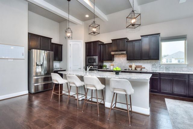 921 Wolcott DR, Leander, TX 78641