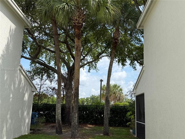 271 Duval Court, Weston, FL 33326