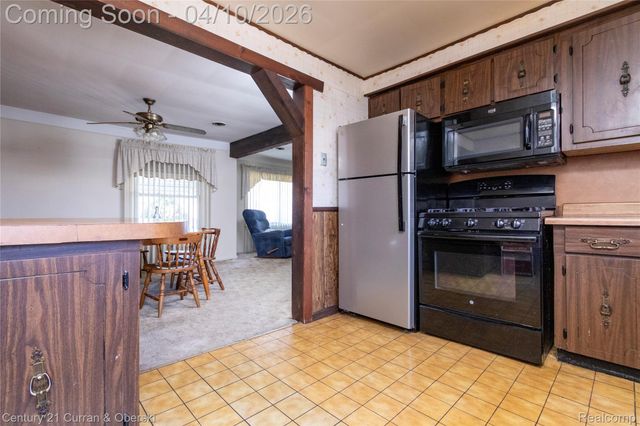 4493 Culver Street, Dearborn Heights, MI 48125