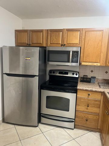2900 NW 47TH Terrace 105B, Lauderdale Lakes, FL 33313