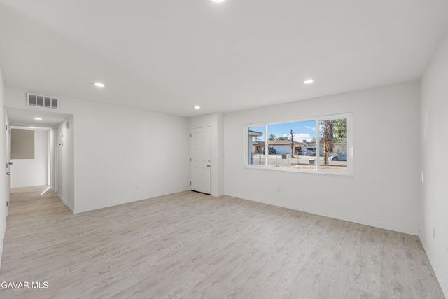 1534 Richfield Avenue, Rosamond, CA 93560