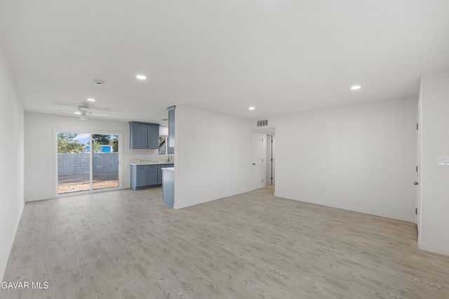 1534 Richfield Avenue, Rosamond, CA 93560