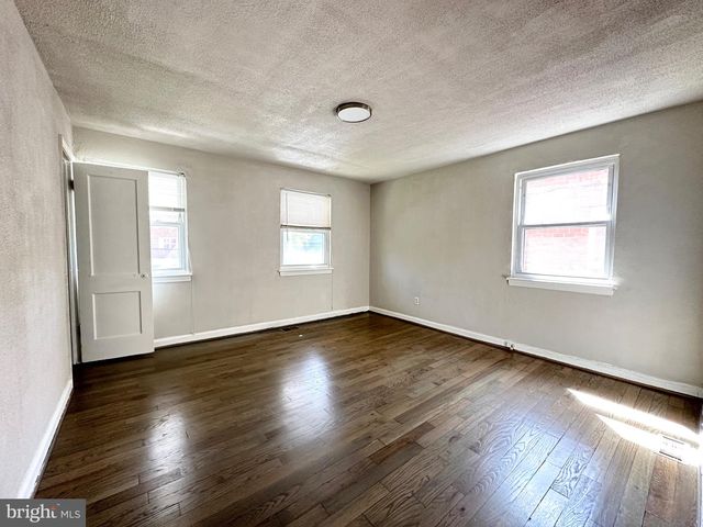 5122 H ST SE, Washington, DC 20019