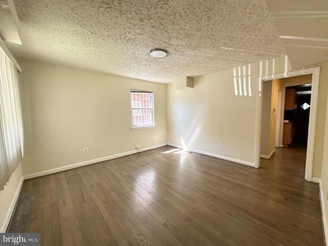 5122 H ST SE, Washington, DC 20019