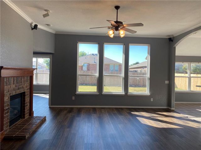 2400 NW 161st Street, Edmond, OK 73013