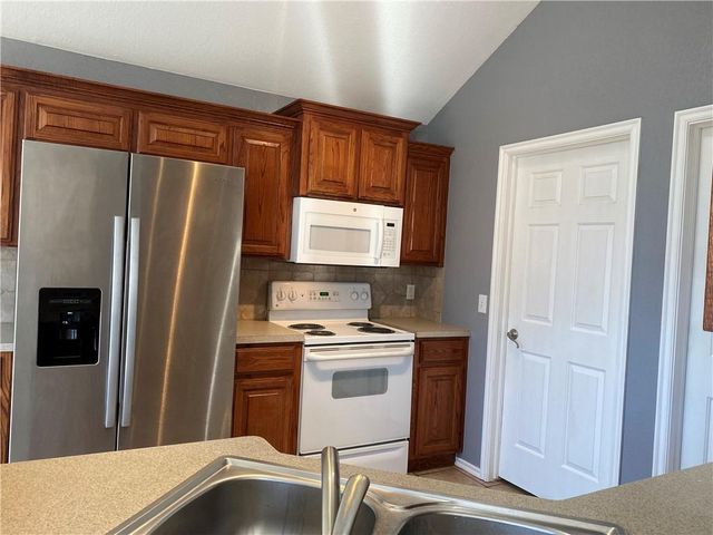 2400 NW 161st Street, Edmond, OK 73013