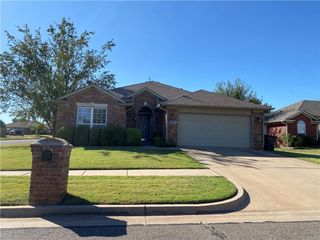 2400 NW 161st Street, Edmond, OK 73013