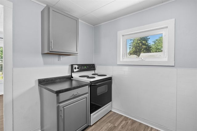 132 & 130 Gilkison Avenue, Kalamazoo, MI 49006
