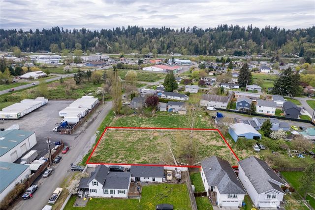 324 5th Avenue NW, Algona, WA 98001