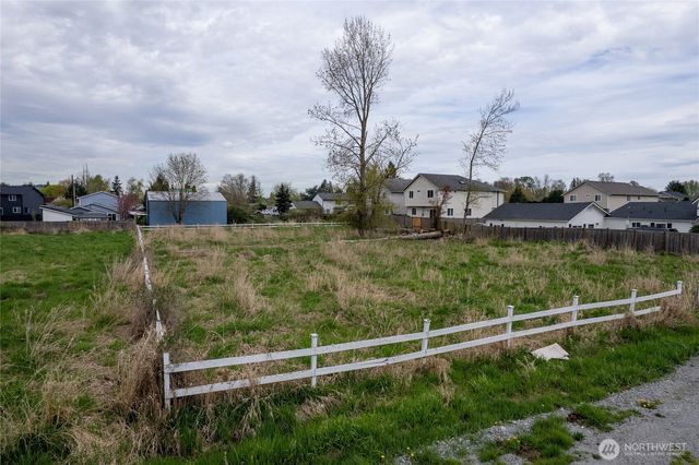 324 5th Avenue NW, Algona, WA 98001