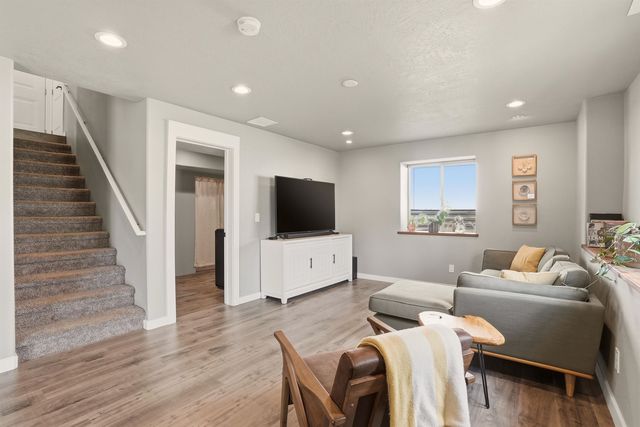 5106 N Emerald Ln, Spokane, WA 99212