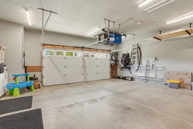 5106 N Emerald Ln, Spokane, WA 99212