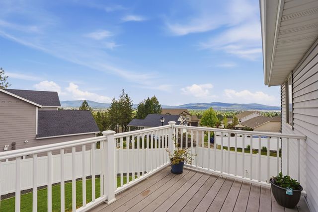 5106 N Emerald Ln, Spokane, WA 99212