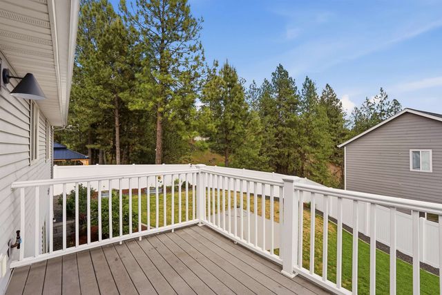 5106 N Emerald Ln, Spokane, WA 99212