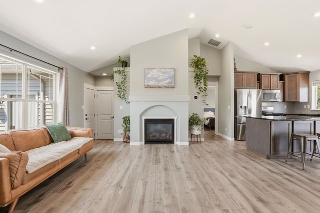 5106 N Emerald Ln, Spokane, WA 99212