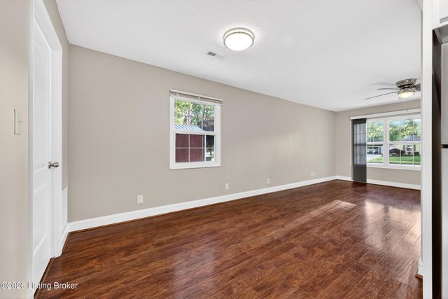 10105 Plaudit Way, Louisville, KY 40272
