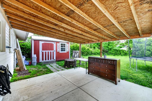 10105 Plaudit Way, Louisville, KY 40272