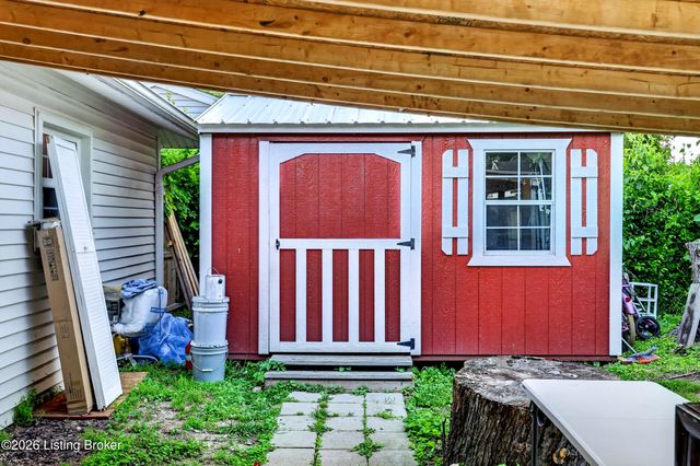 10105 Plaudit Way, Louisville, KY 40272