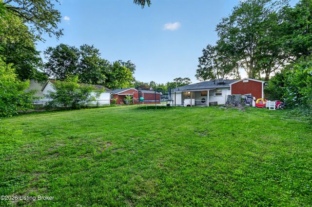 10105 Plaudit Way, Louisville, KY 40272