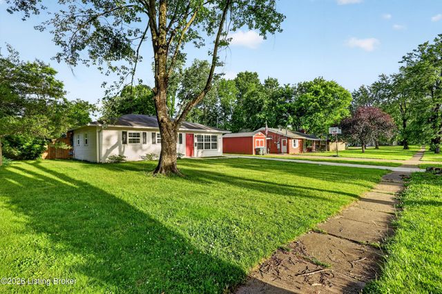 10105 Plaudit Way, Louisville, KY 40272