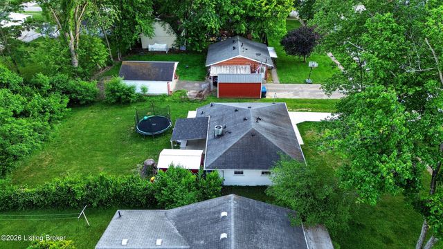 10105 Plaudit Way, Louisville, KY 40272