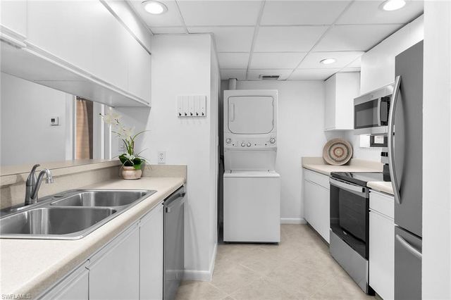 835 W Elkcam CIR # 205, Marco Island, FL 34145