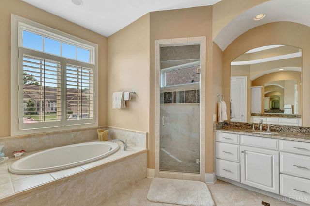 5190 Emerald View Drive, Hamilton Twp, OH 45039