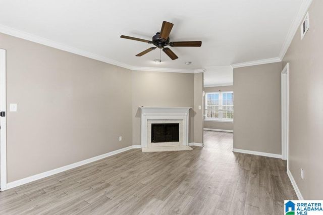 2108 Montreat Dr Apt D, Vestavia Hills, AL 35216