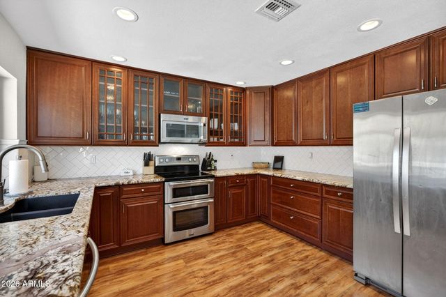 15823 N 58TH Place, Scottsdale, AZ 85254