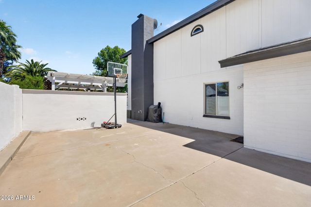 15823 N 58TH Place, Scottsdale, AZ 85254