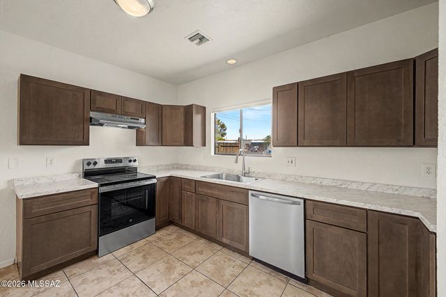 3370 E Monte Vista Drive, Tucson, AZ 85716