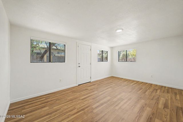 3370 E Monte Vista Drive, Tucson, AZ 85716