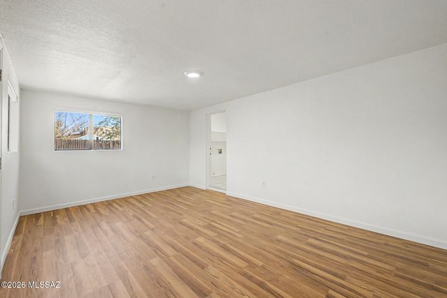 3370 E Monte Vista Drive, Tucson, AZ 85716