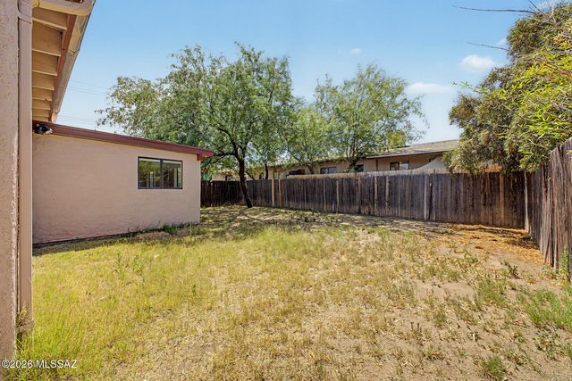 3370 E Monte Vista Drive, Tucson, AZ 85716