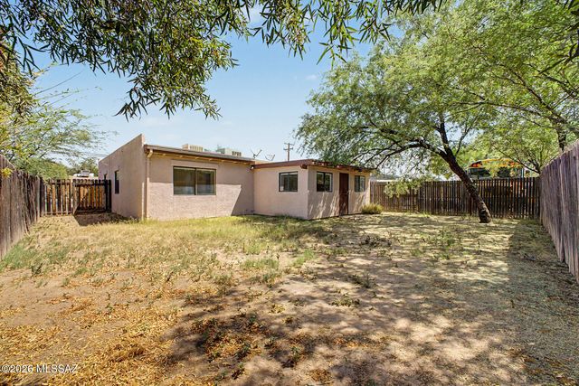 3370 E Monte Vista Drive, Tucson, AZ 85716