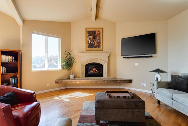 213 Sand Street, Aptos, CA 95003