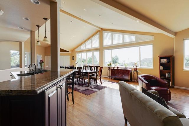 213 Sand Street, Aptos, CA 95003