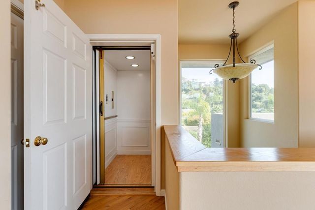 213 Sand Street, Aptos, CA 95003