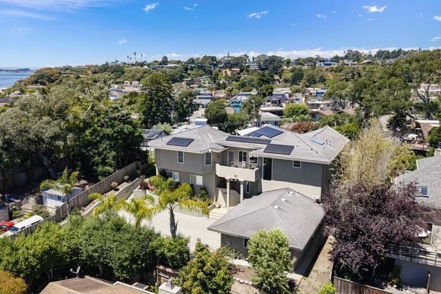 213 Sand Street, Aptos, CA 95003