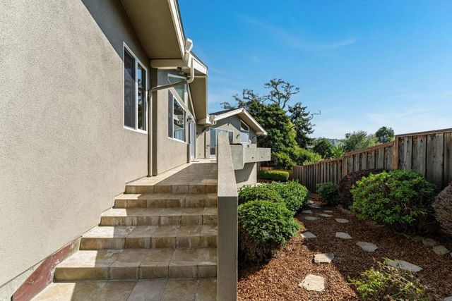 213 Sand Street, Aptos, CA 95003