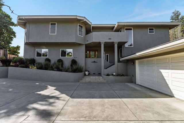 213 Sand Street, Aptos, CA 95003