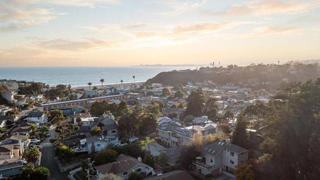 213 Sand Street, Aptos, CA 95003