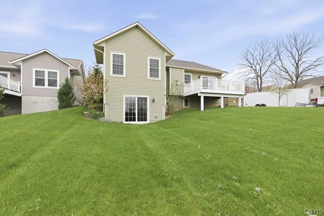 106 Linenhall Street, Camillus, NY 13031