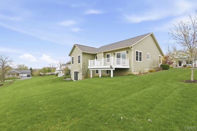 106 Linenhall Street, Camillus, NY 13031
