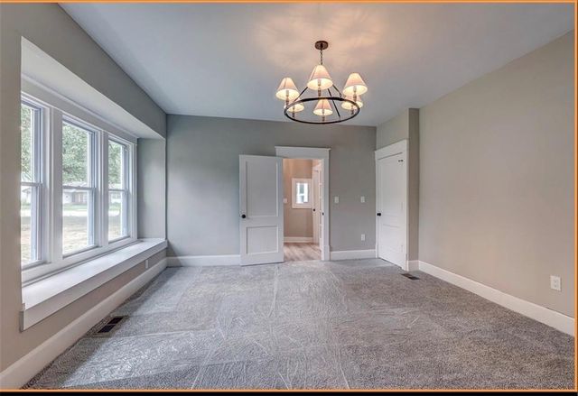 10015 Johnson Drive, Merriam, KS 66203