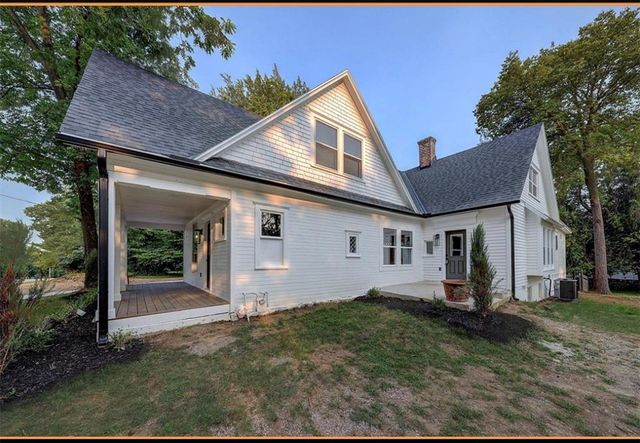 10015 Johnson Drive, Merriam, KS 66203