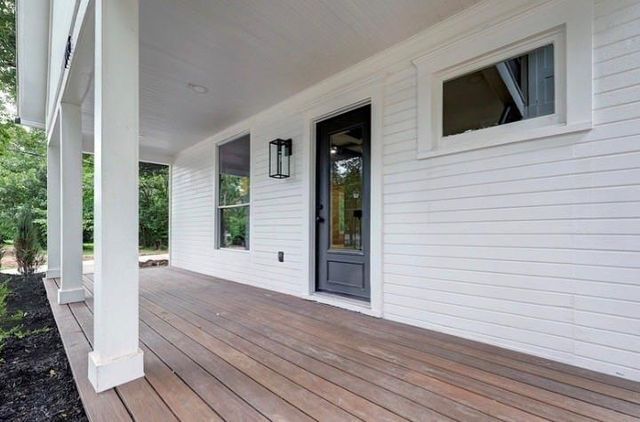 10015 Johnson Drive, Merriam, KS 66203