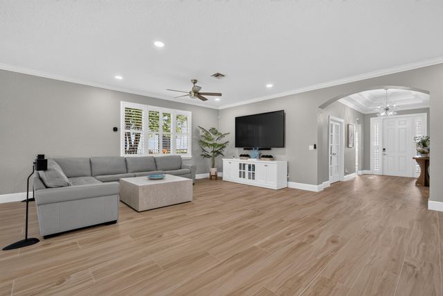 176 Andros Harbour Place, Jupiter, FL 33458